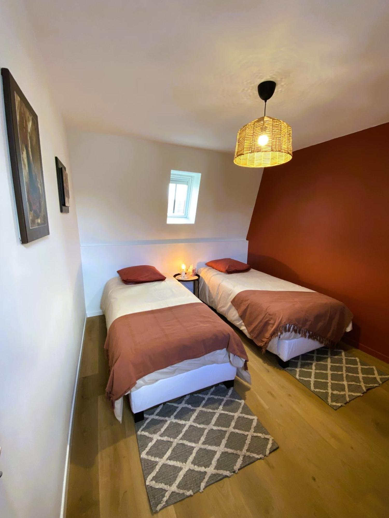 Maison 2 Chambres Avec Parking Et Jardin نويون المظهر الخارجي الصورة